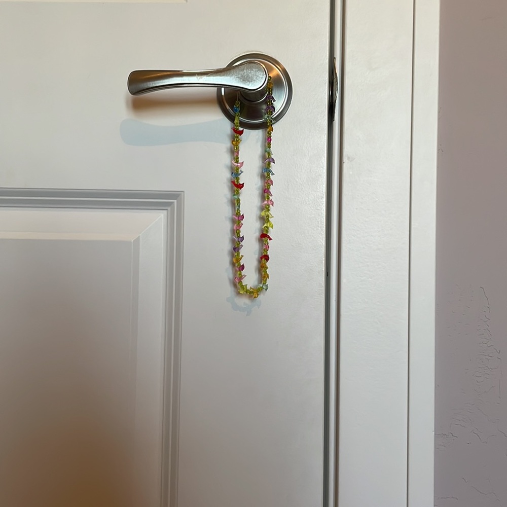 Rainbow dolphin kids necklace - Picture 3 of 5